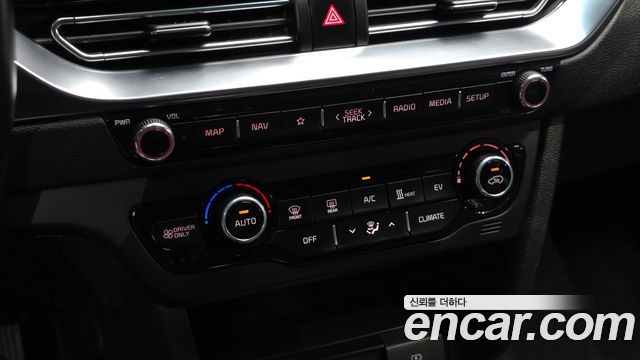 Kia Niro Plus Earth 2023 — фото 18