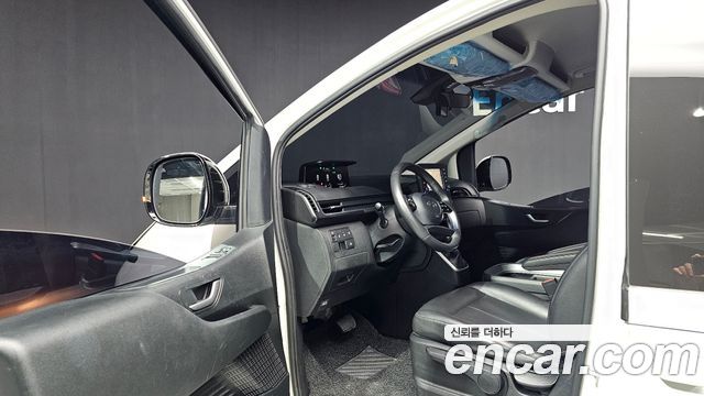 Hyundai Staria Cargo 5-Seater Modern 2022 — фото 10