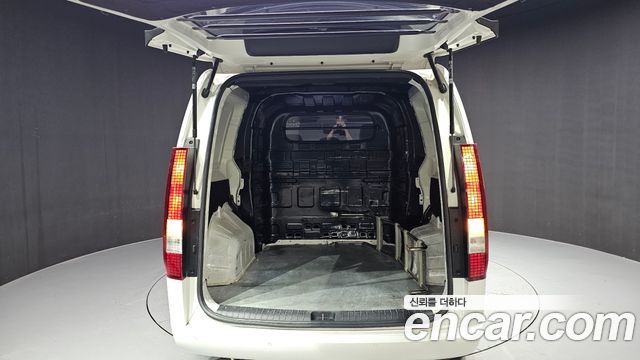 Hyundai Staria Cargo 5-Seater Modern 2022 — фото 20