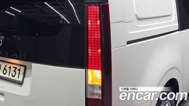 Hyundai Staria Cargo 5-Seater Modern 2022 — фото 23