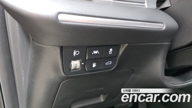 Hyundai Grandeur (IG) 3.0 LPi Rent Car Modern 2022 — фото 24