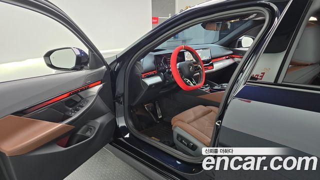 BMW 5 Series (G60) 530i xDrive M Sport 2024 — фото 10
