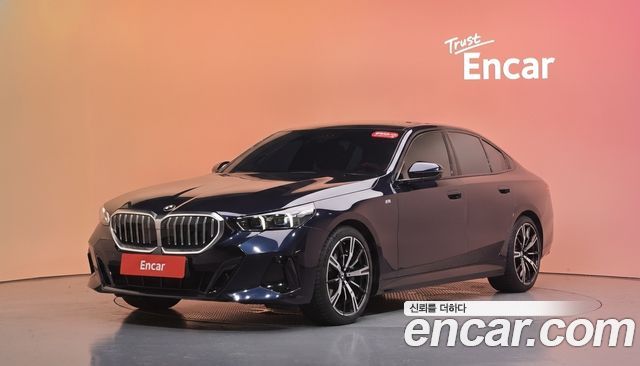 BMW 5 Series (G60) 530i xDrive M Sport 2024 — фото 1