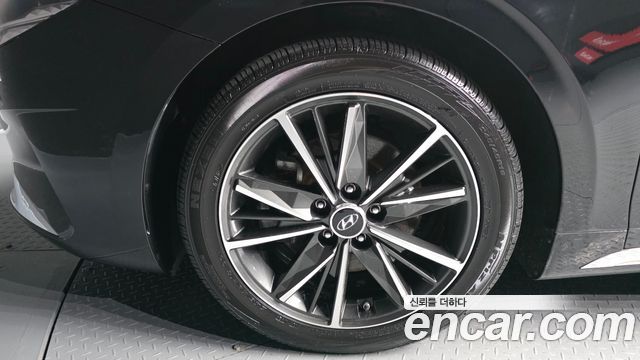 Hyundai Grandeur (IG) 2.5 Le Blanc 2023 — фото 5