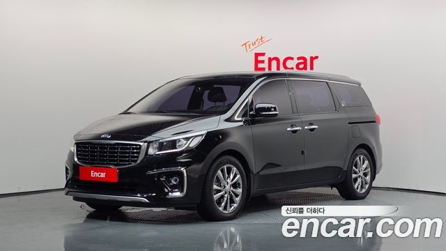 Kia Carnival 9-Seater Prstige 2019 — фото 1