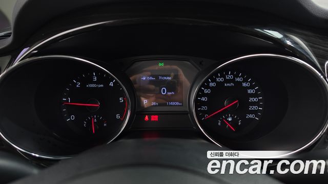 Kia Carnival 9-Seater Prstige 2019 — фото 8