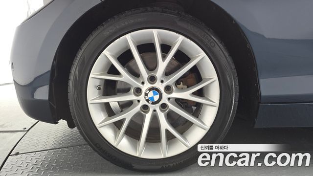BMW 1 Series (F20) 118d Sport 5Door 2015 — фото 5
