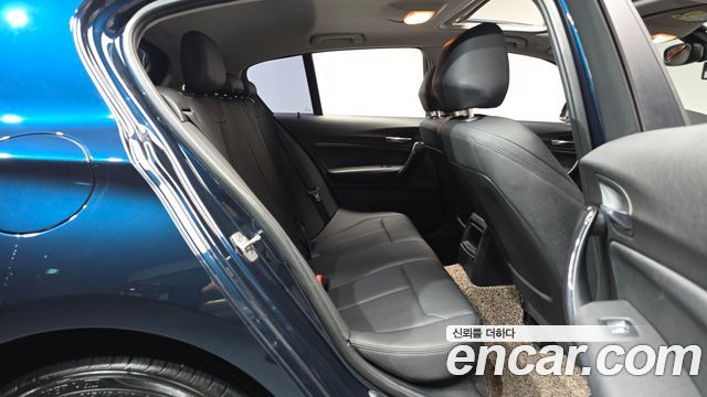 BMW 1 Series (F20) 118d Sport 5Door 2015 — фото 16