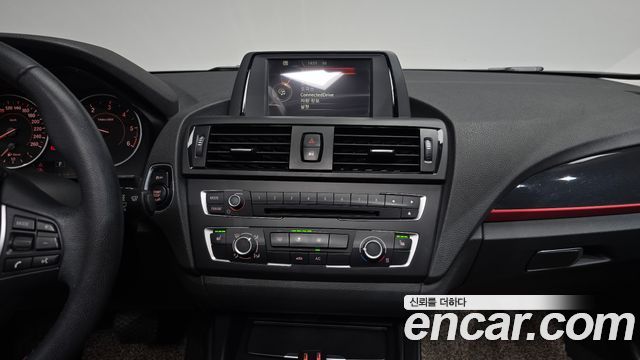 BMW 1 Series (F20) 118d Sport 5Door 2015 — фото 18