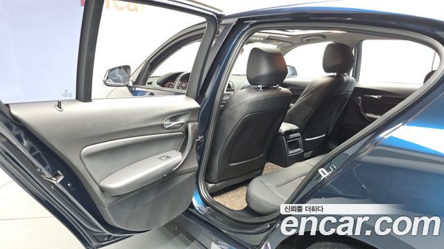 BMW 1 Series (F20) 118d Sport 5Door 2015 — фото 32