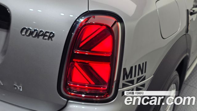 MINI Cooper Countryman Classic Plus Launch Pack 2nd Gen 2023 — фото 23