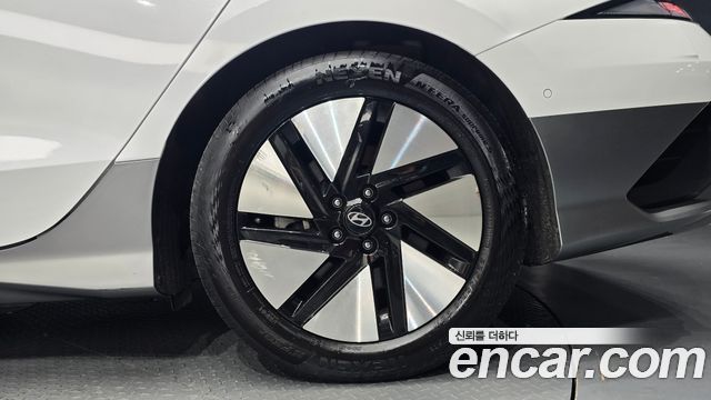 Hyundai Ioniq 6 Long Range Prestige 2023 — фото 27