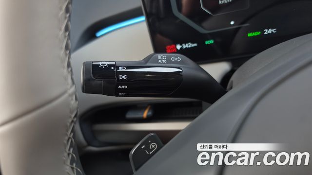 Kia EV3 Long Range 2WD Earth 2025 — фото 30