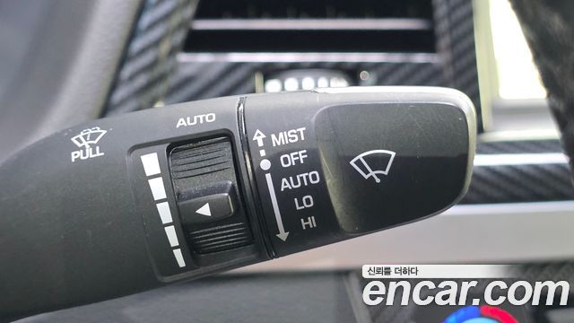 Genesis G80 3.3 GDI AWD Luxury 2017 — фото 17