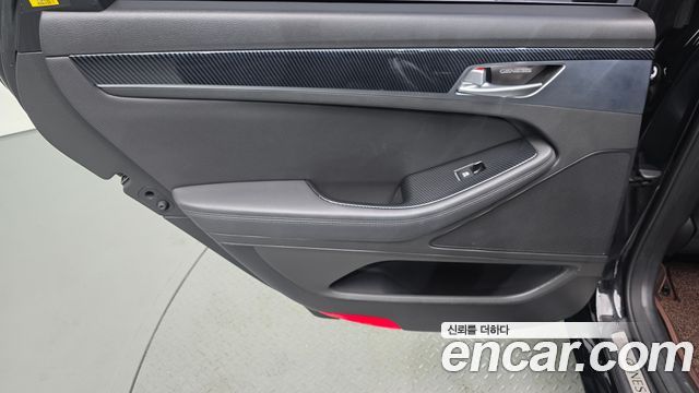 Genesis G80 3.3 GDI AWD Luxury 2017 — фото 25