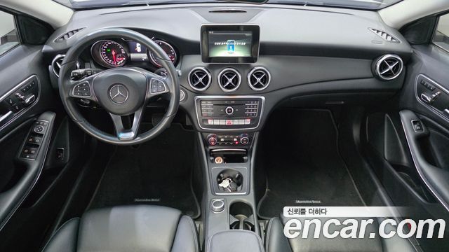 Mercedes-Benz GLA-Class (X156) GLA220 2018 — фото 7