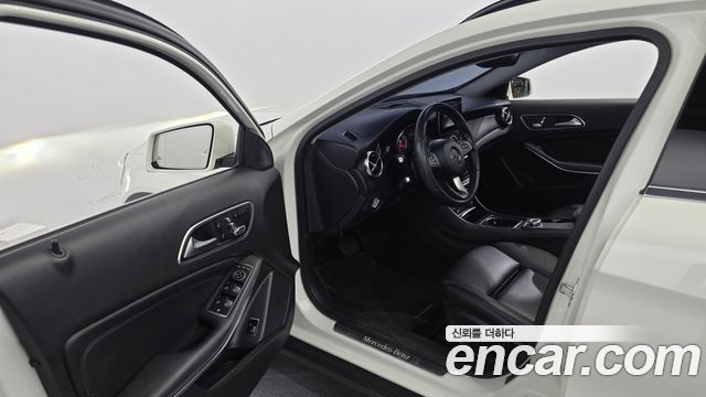 Mercedes-Benz GLA-Class (X156) GLA220 2018 — фото 10