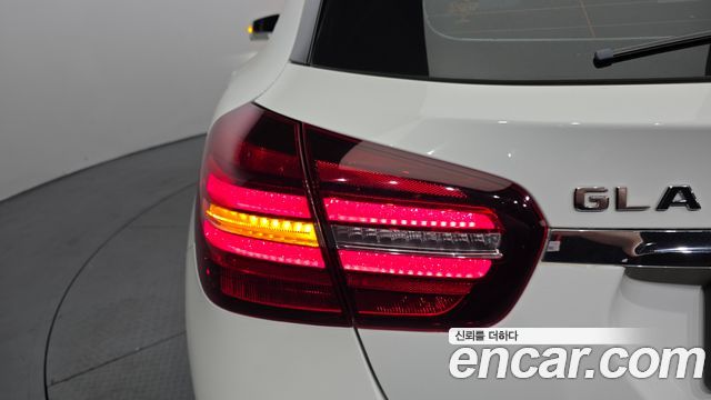 Mercedes-Benz GLA-Class (X156) GLA220 2018 — фото 23