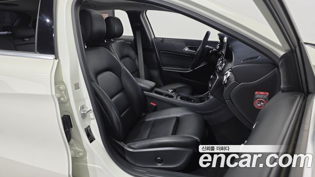 Mercedes-Benz GLA-Class (X156) GLA220 2018 — фото 26