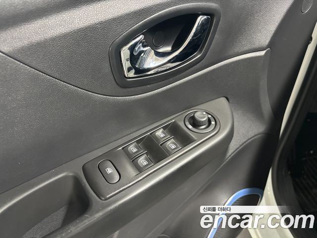 Renault Korea QM3 RE Signature 2017 — фото 17