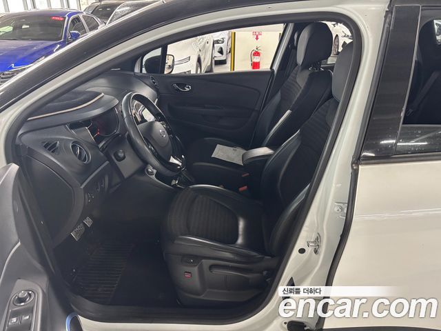 Renault Korea QM3 RE Signature 2017 — фото 20