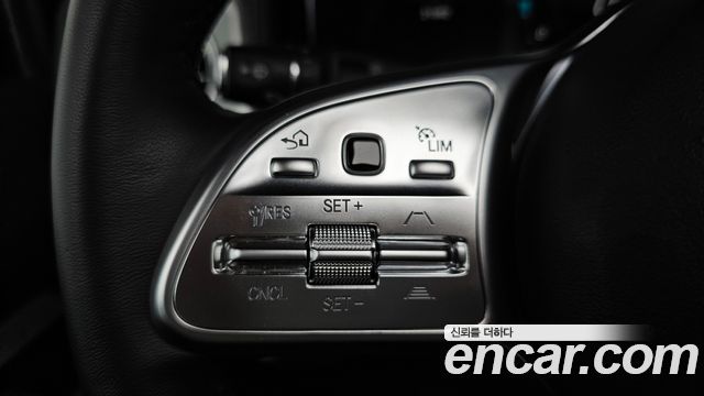 Mercedes-Benz G-Class (W463b) G400d 2023 — фото 16