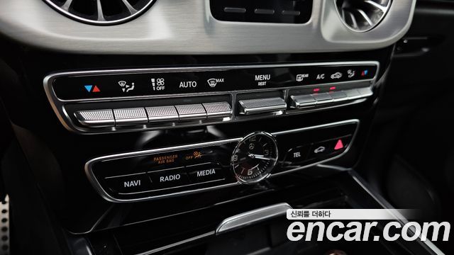 Mercedes-Benz G-Class (W463b) G400d 2023 — фото 27