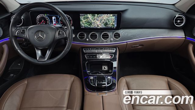 Mercedes-Benz E-Class (W213) E300 4MATIC Avnatgarde 2018 — фото 7