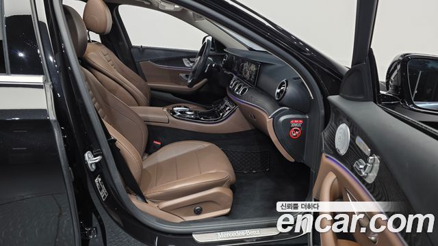 Mercedes-Benz E-Class (W213) E300 4MATIC Avnatgarde 2018 — фото 11