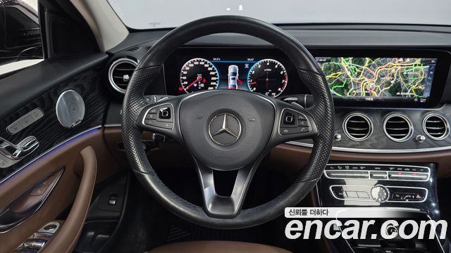 Mercedes-Benz E-Class (W213) E300 4MATIC Avnatgarde 2018 — фото 13