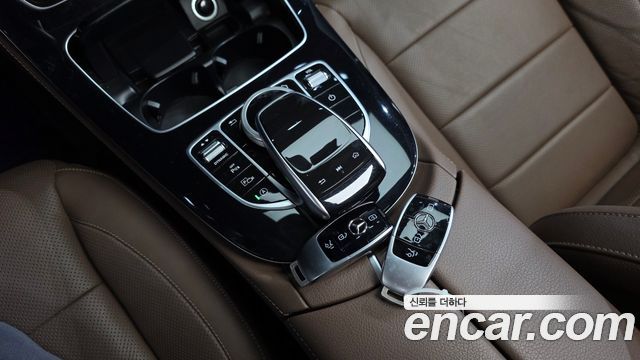 Mercedes-Benz E-Class (W213) E300 4MATIC Avnatgarde 2018 — фото 30