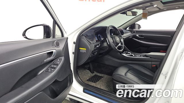 Hyundai Sonata (DN8) 2.0 Premium Family 2020 — фото 10