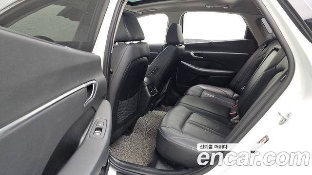 Hyundai Sonata (DN8) 2.0 Premium Family 2020 — фото 12