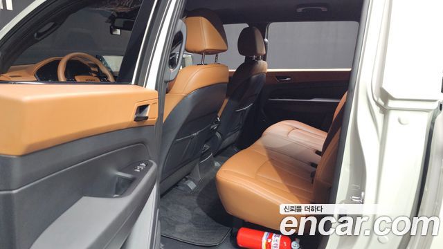 KG Mobility (SsangYong) Musso (Q300) Gasoline 2.0 4WD M7 2026 — фото 12