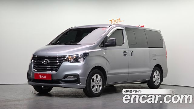 Hyundai Grand Starex 12-Seater LPi Smart 2019 — фото 1
