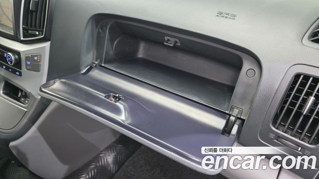 Hyundai Grand Starex 12-Seater LPi Smart 2019 — фото 18