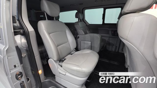 Hyundai Grand Starex 12-Seater LPi Smart 2019 — фото 19