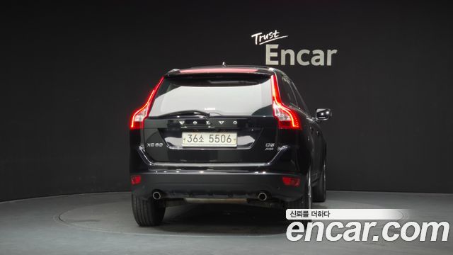 Volvo XC60 D5 AWD 1st 2012 — фото 4