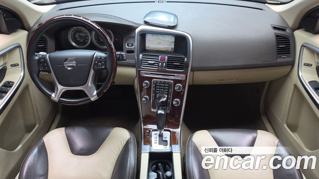 Volvo XC60 D5 AWD 1st 2012 — фото 7