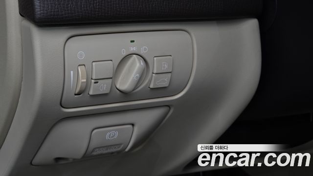 Volvo XC60 D5 AWD 1st 2012 — фото 15
