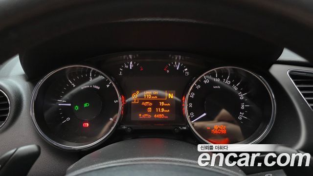 Peugeot 3008 1.6 e-HDi Eco Turbo 1st 2014 — фото 8