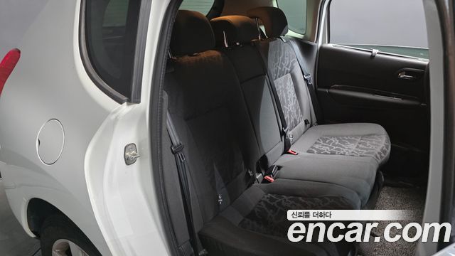 Peugeot 3008 1.6 e-HDi Eco Turbo 1st 2014 — фото 11