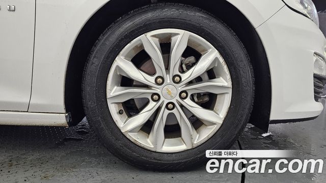 Chevrolet Malibu 1.3 Turbo Premier 2019 — фото 5
