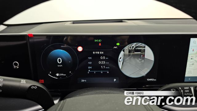 Hyundai Grandeur (GN7) 2,5 Gasoline 2WD Calligraphy 2025 — фото 8