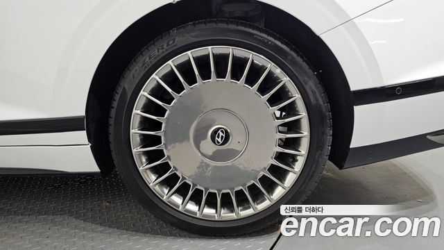 Hyundai Grandeur (GN7) 2,5 Gasoline 2WD Calligraphy 2025 — фото 21