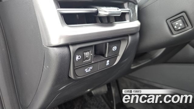 Hyundai Grandeur (GN7) 2,5 Gasoline 2WD Calligraphy 2025 — фото 27