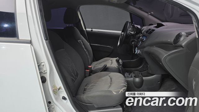 Chevrolet Spark LPG L 2014 — фото 11