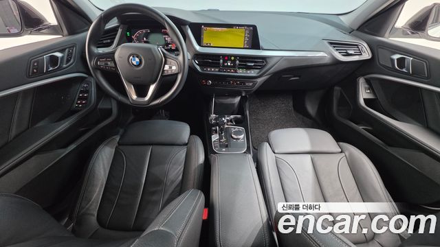 BMW 1 Series (F40) 120i Advantage 2021 — фото 7