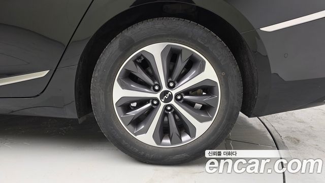 Kia K8 Hybrid Noblesse 2023 — фото 5
