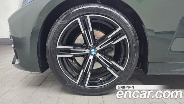 BMW 4 Series (G22) 420i M Sport Convertible 2022 — фото 5